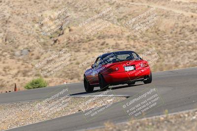 media/Oct-01-2022-Team Topak Racing (Sat) [[f860fb51be]]/2-Inter Low 2/session 1 turn 3/